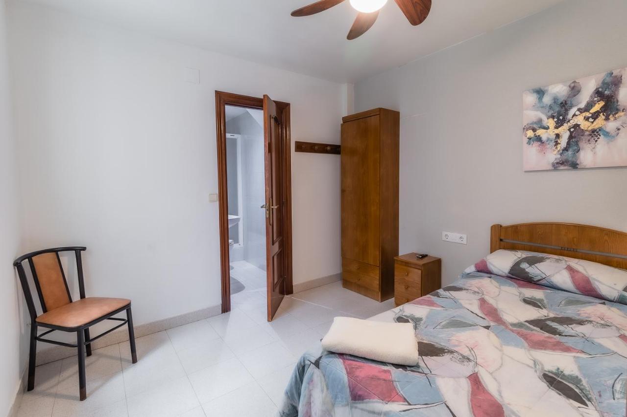 Hostal - Restaurante La Buena Villa by Vivere Stays Villalonquéjar Esterno foto
